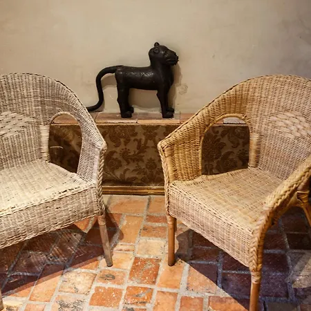 Chateau In Medieval Bastide - Sleeps Up To 10 Vakantiehuis *