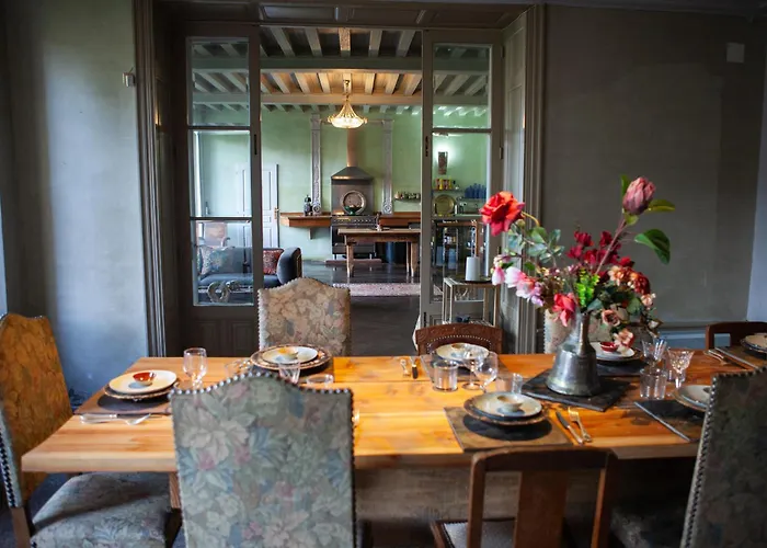 Chateau In Medieval Bastide - Sleeps Up To 17 * Chalabre